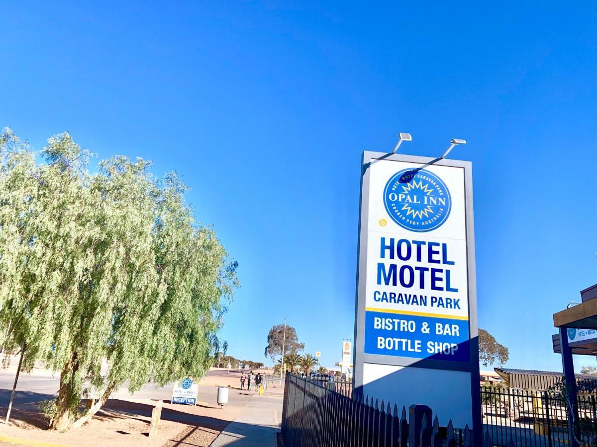 Opal Inn Hotel, Motel, Caravan Park Кубер-Педі Екстер'єр фото